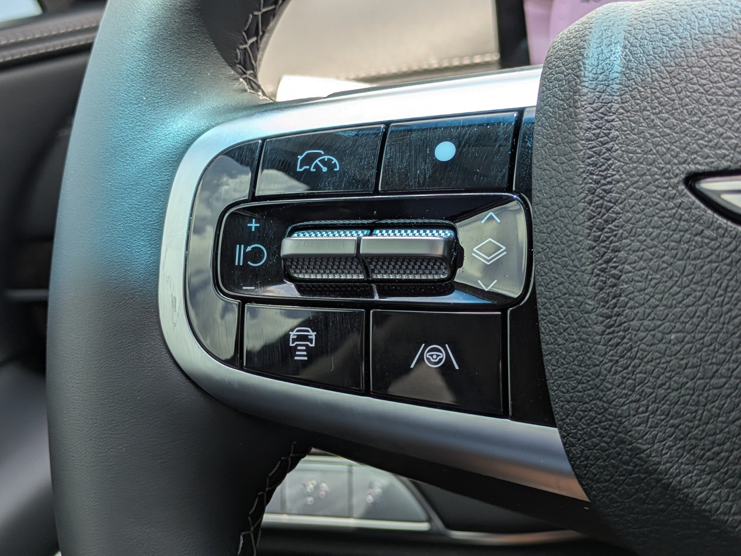 Certified 2025 Genesis GV80 2.5T Advanced AWD/4WD image 25