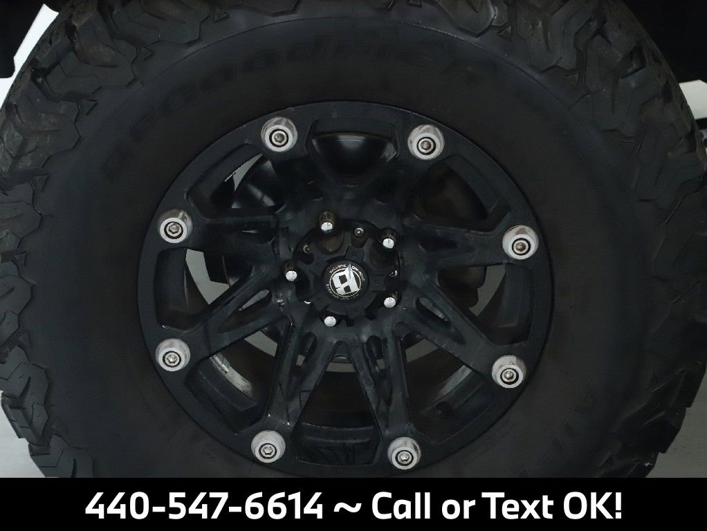 Used 2014 Jeep Wrangler Unlimited Sahara image 38