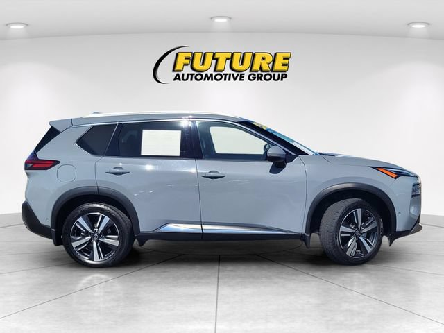 Certified 2021 Nissan Rogue Platinum FWD image 3