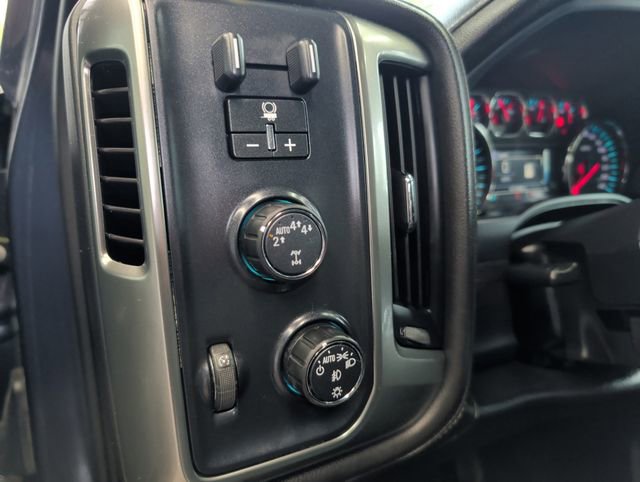 Used 2018 Chevrolet Silverado 1500 LTZ Z71 w/ Centennial Edition AWD/4WD image 32
