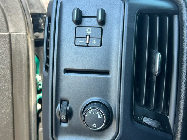 Used 2017 Chevrolet Silverado 2500 W/T AWD/4WD image 21
