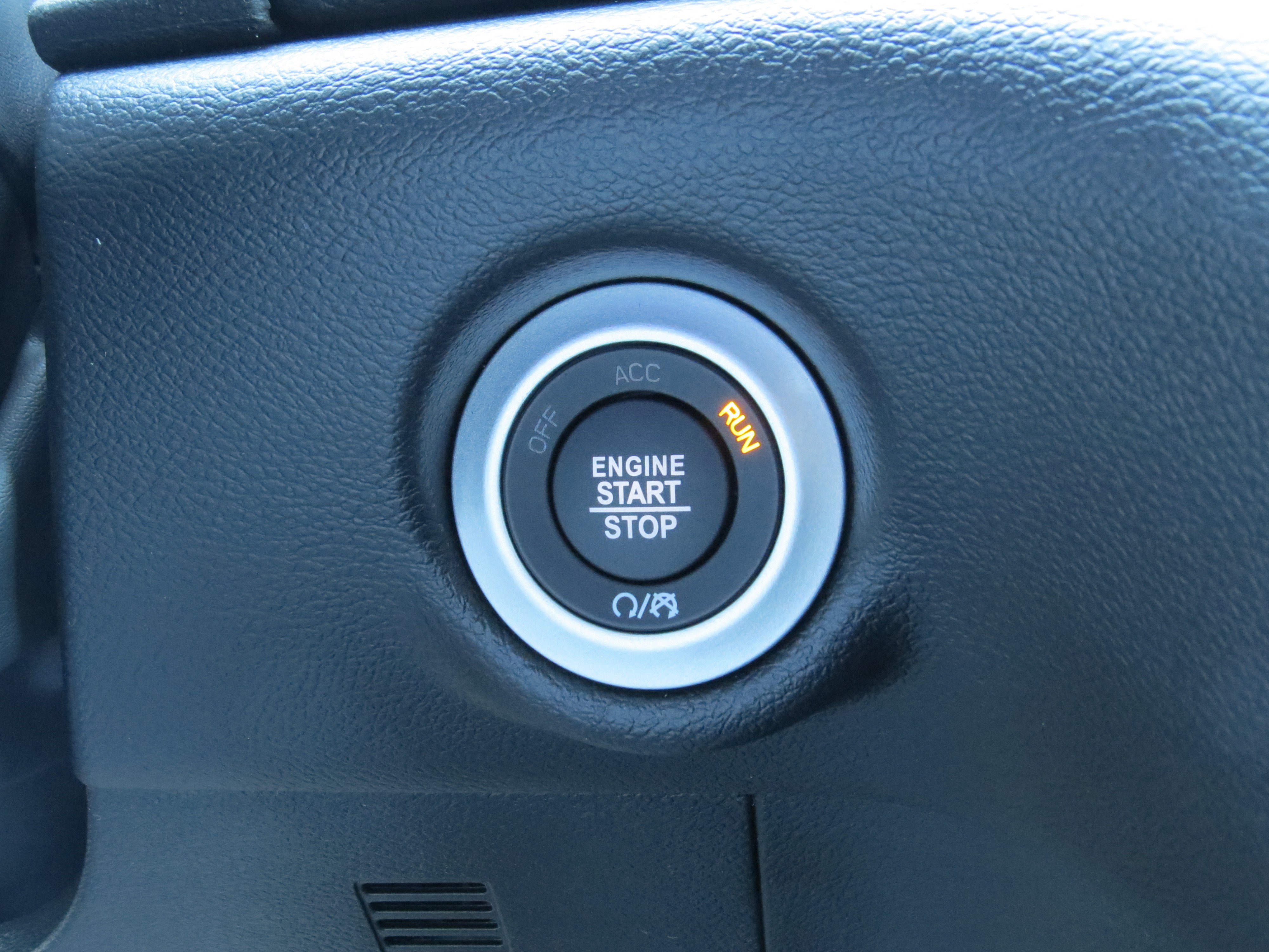 New 2027 Chrysler Pacifica Select FWD image 22