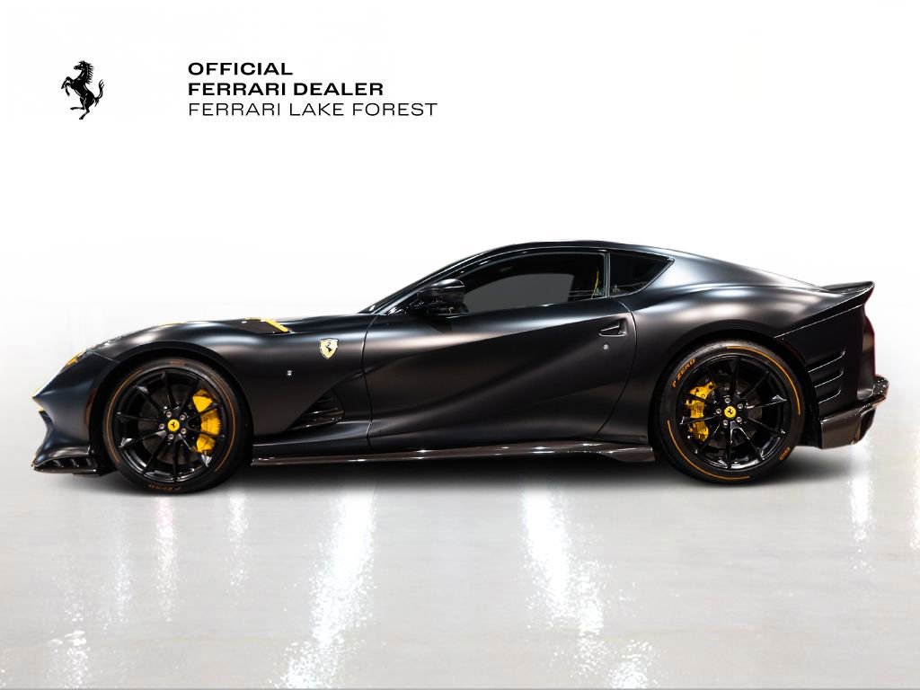Used 2022 Ferrari 812 Competizione image 3