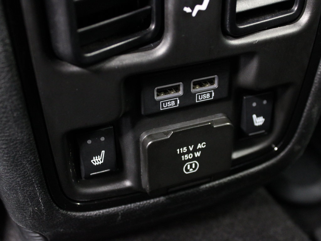 Used 2025 Dodge Durango R/T AWD/4WD image 17