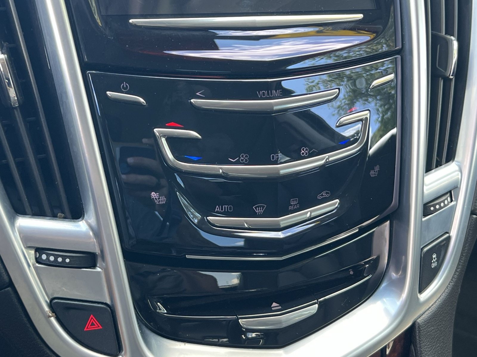 Used 2014 Cadillac SRX Performance w/ Driver Awareness Package FWD image 17