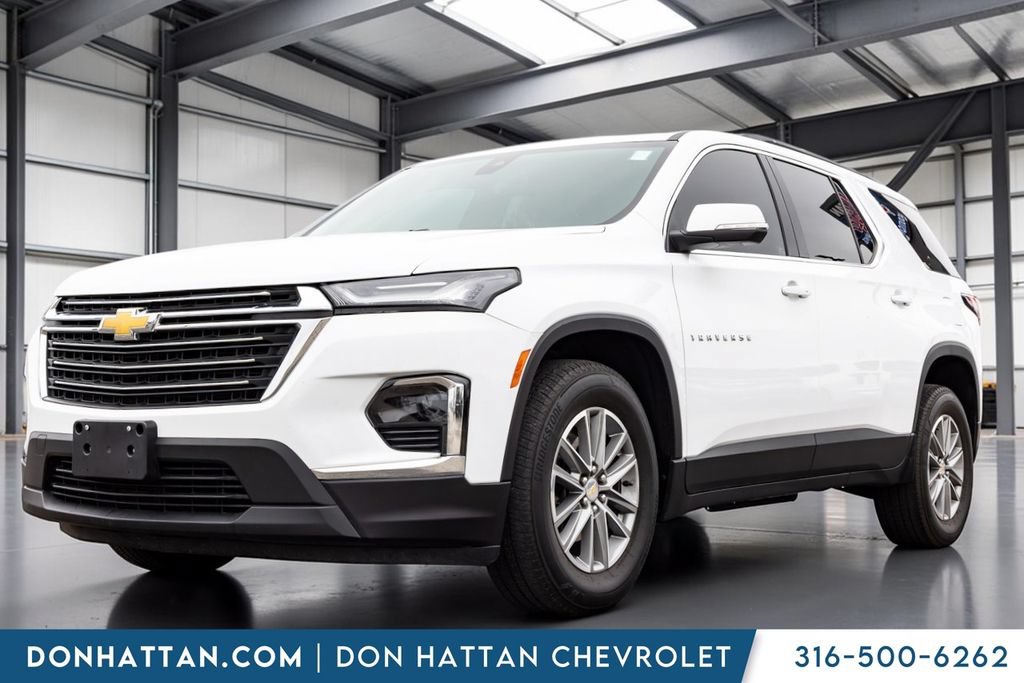 Used 2023 Chevrolet Traverse LT FWD image 1