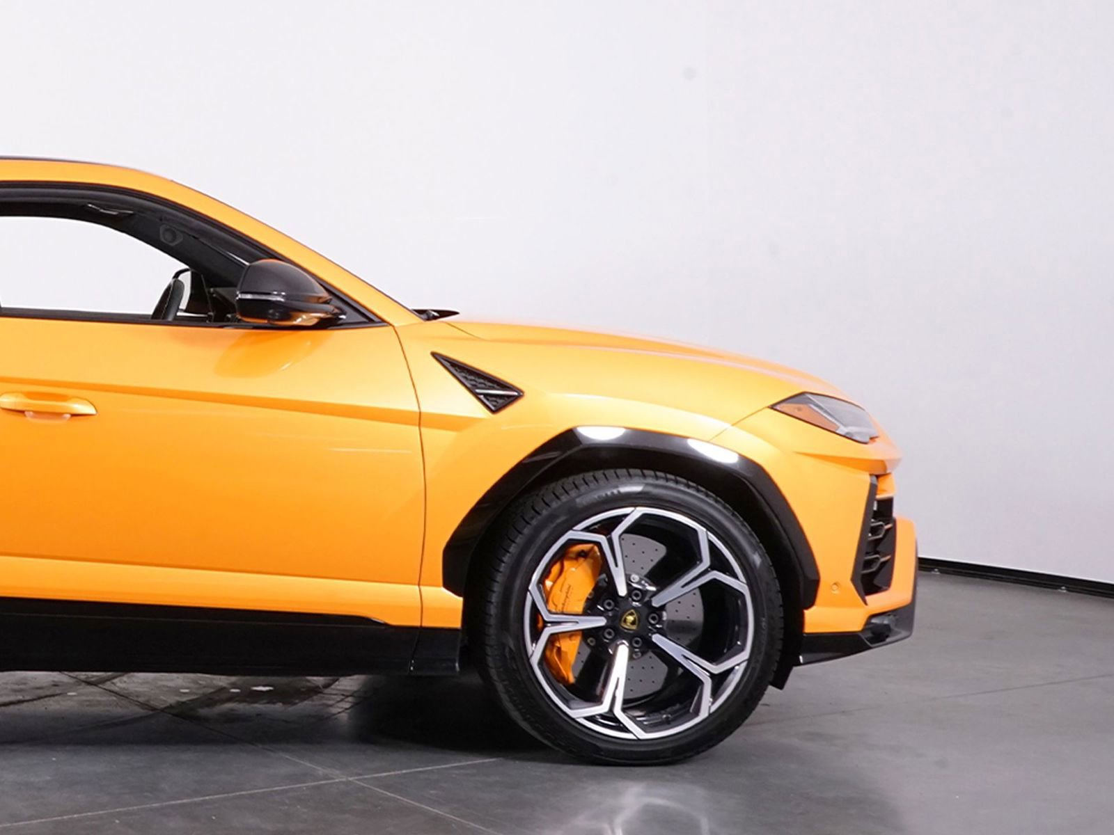 Used 2022 Lamborghini Urus image 15