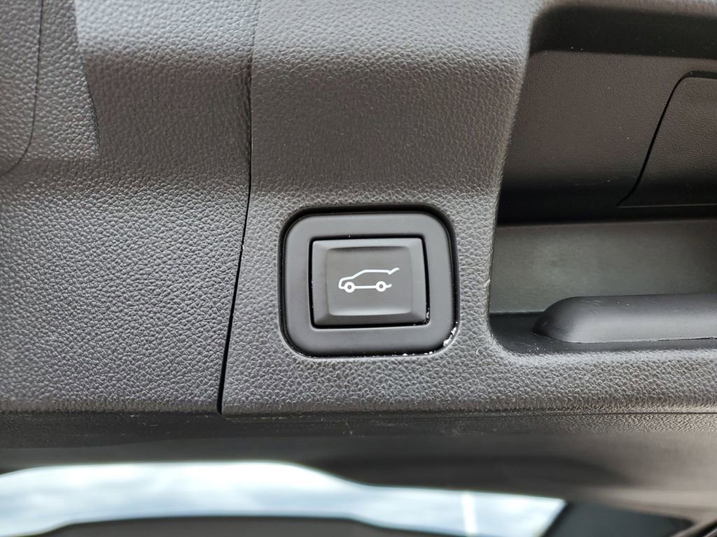 Used 2023 GMC Acadia AT4 w/ Technology Package AWD/4WD image 34