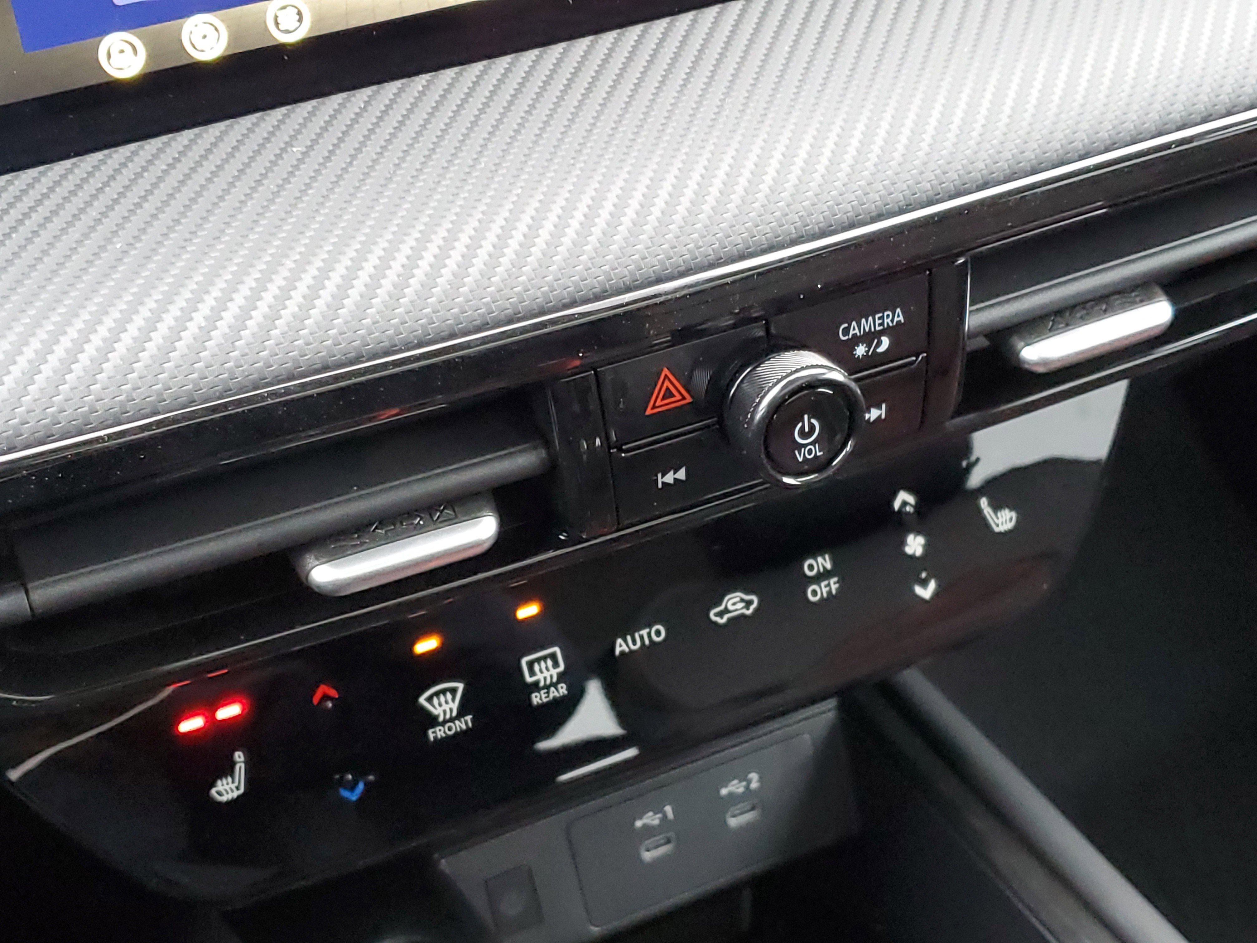 New 2026 Nissan Kicks SR w/ SR Premium Package image 16