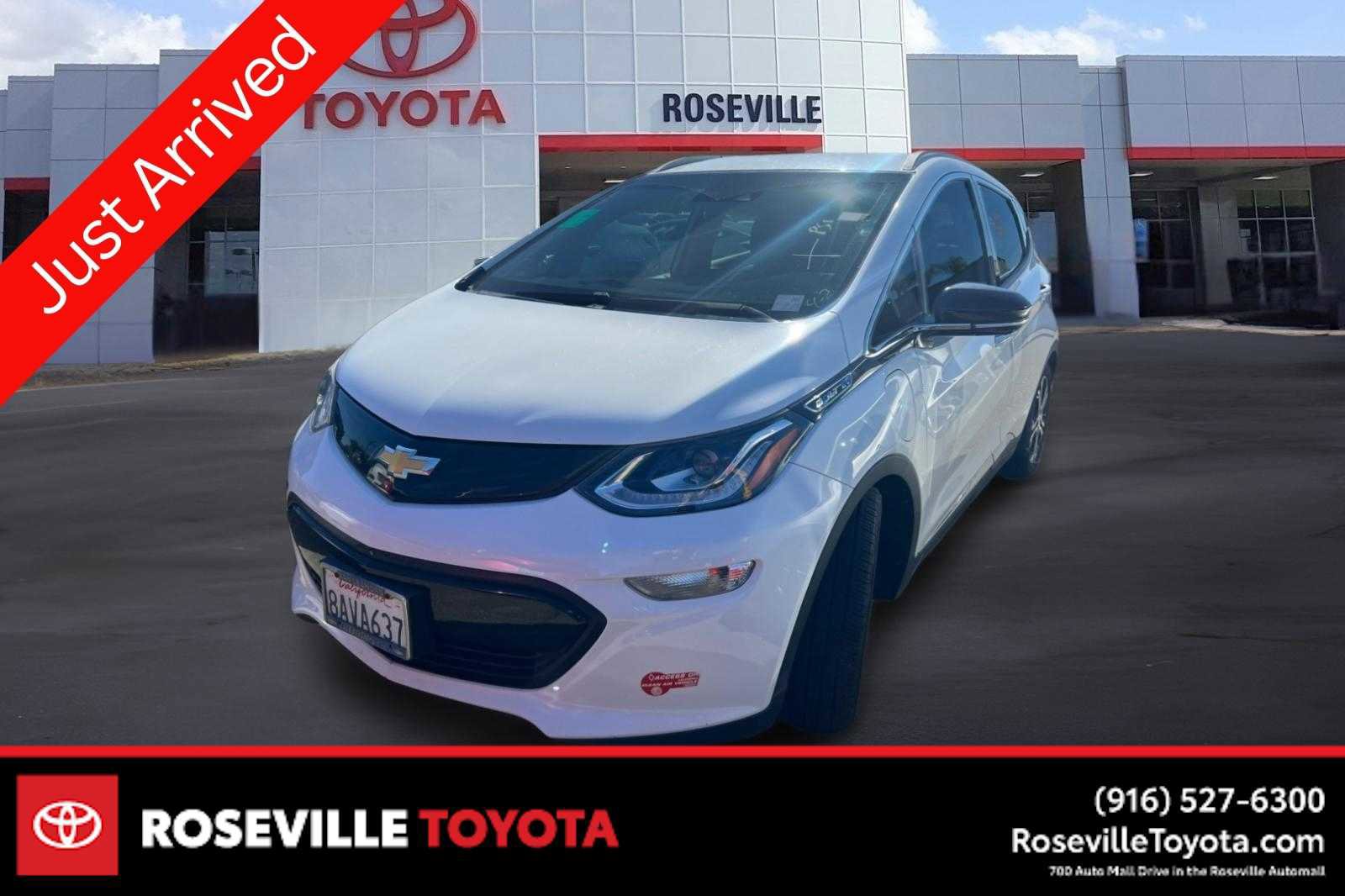 Used 2017 Chevrolet Bolt Premier w/ Driver Confidence II Package image 1