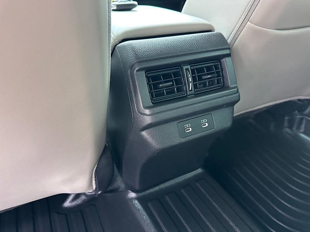 Used 2024 Honda Accord Touring image 19