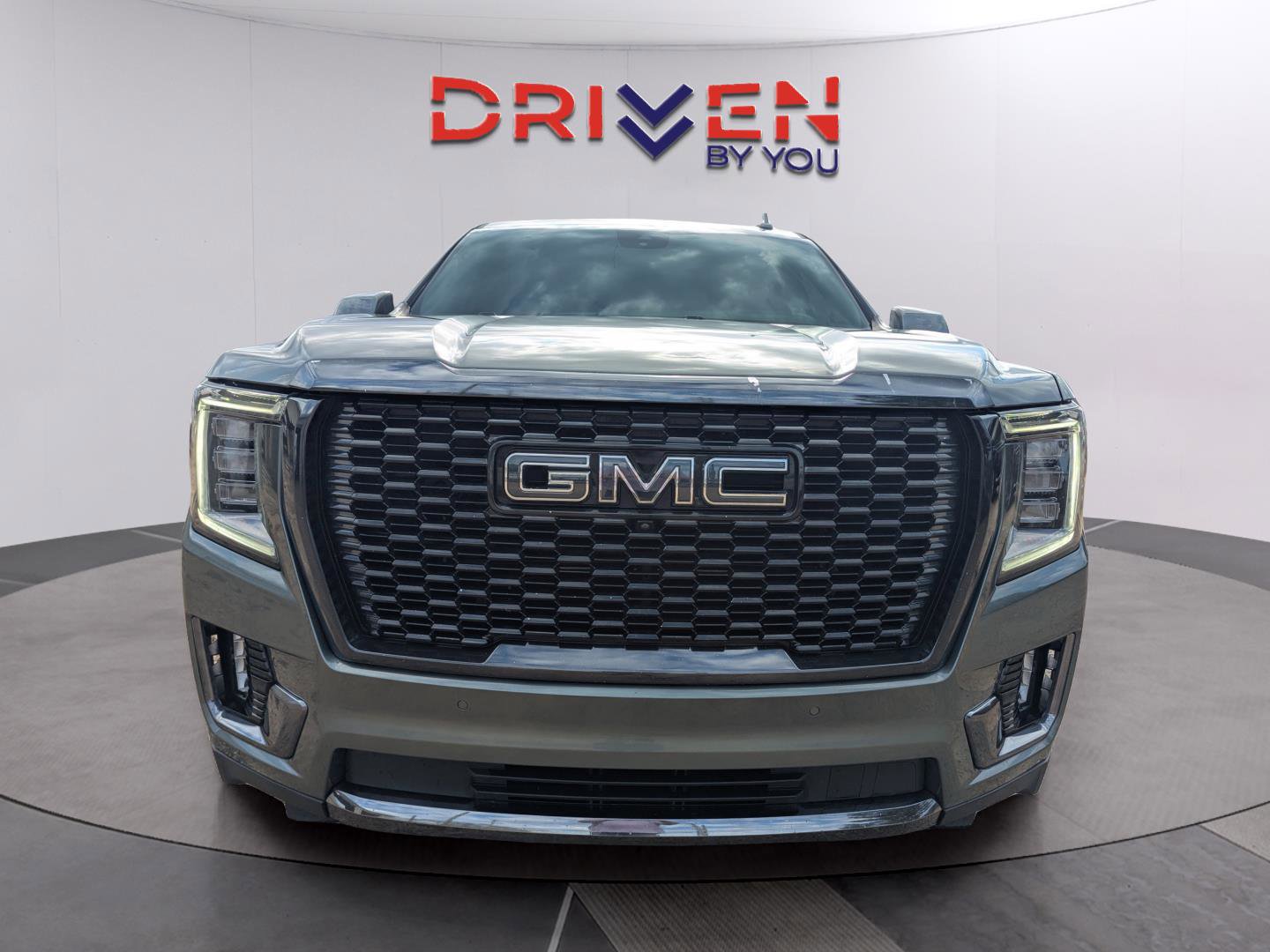 Used 2023 GMC Yukon XL Denali Ultimate w/ LPO, Floor Liner Package image 8