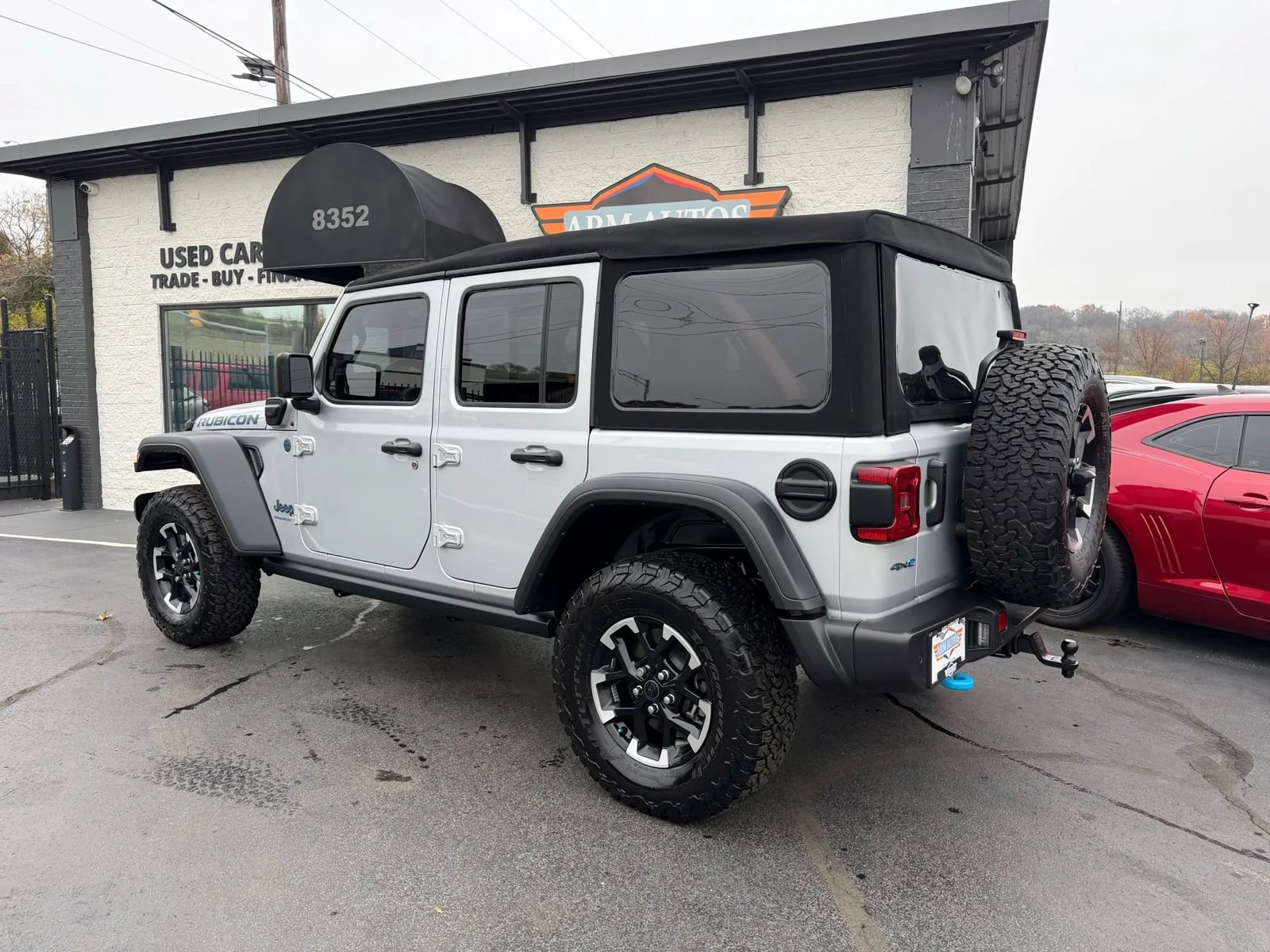 Used 2024 Jeep Wrangler Unlimited Rubicon 4xe w/ Safety Group AWD/4WD image 7