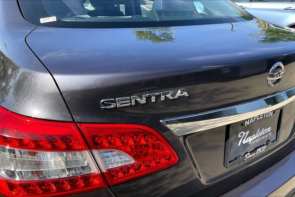Used 2013 Nissan Sentra SL w/ Navigation Pkg FWD image 9