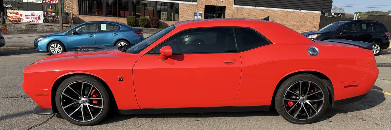 Used 2018 Dodge Challenger R/T Scat Pack RWD image 4
