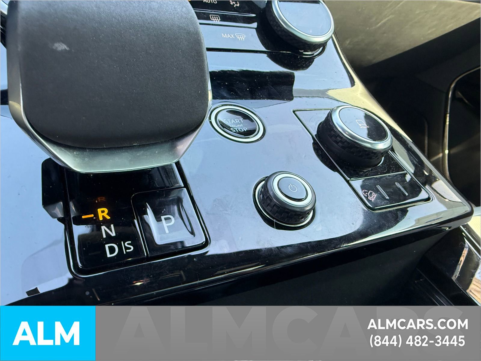 Used 2023 Land Rover Range Rover Sport SE Dynamic image 20