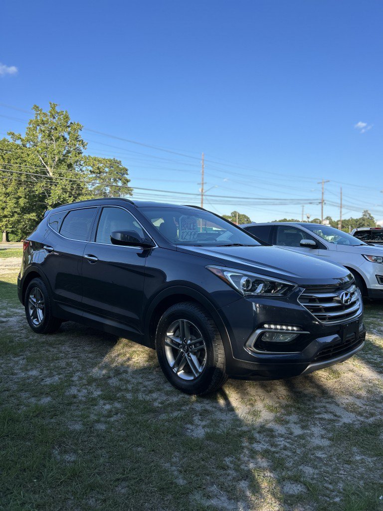 Used 2017 Hyundai Santa Fe Sport AWD/4WD image 2