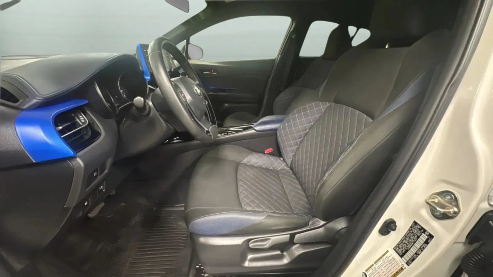 Used 2021 Toyota C-HR XLE FWD image 20
