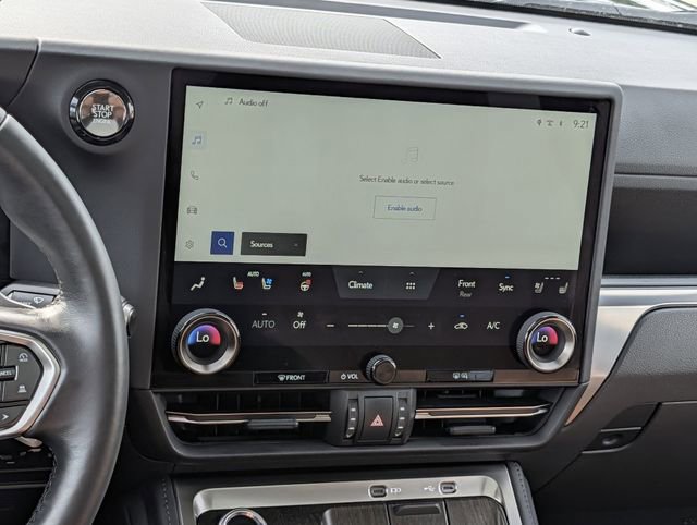 Used 2025 Lexus GX 550 w/ Accessory Package (2T) AWD/4WD image 16