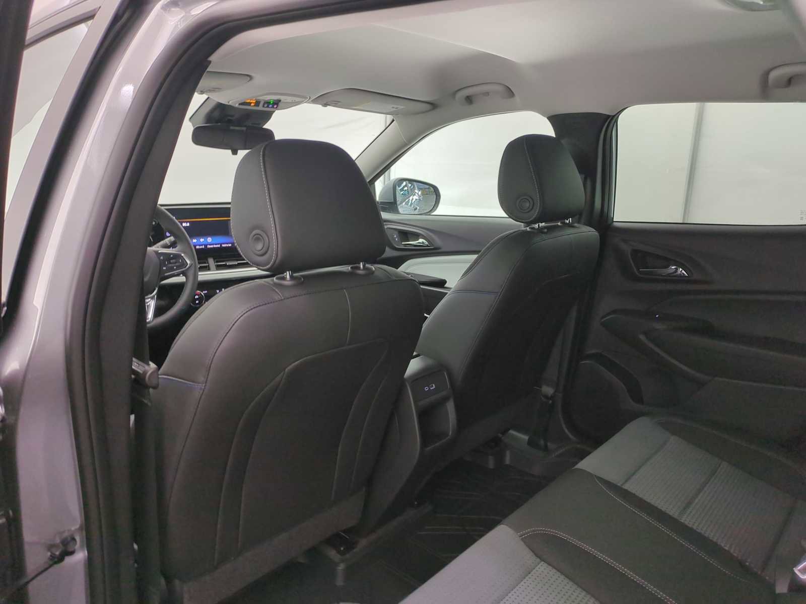 New 2026 Chevrolet Trax LT w/ Driver Confidence Package image 17