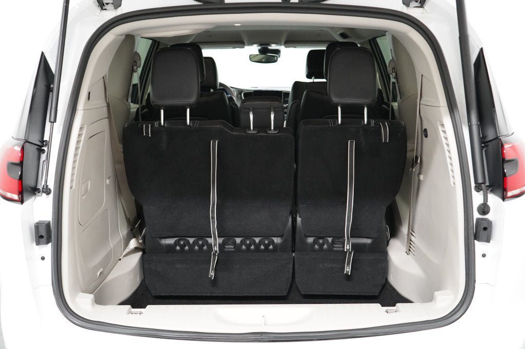 Used 2024 Chrysler Pacifica Limited FWD image 29