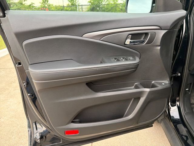 Used 2023 Honda Ridgeline Sport image 12