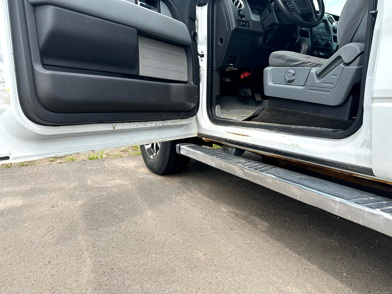 Used 2014 Ford F150 XLT w/ XTR Package image 12