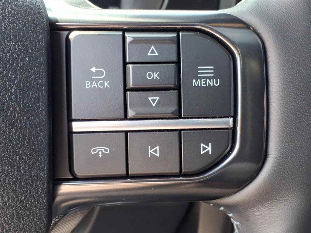 Used 2025 Ford F450 Platinum w/ FX4 Off-Road Package image 24