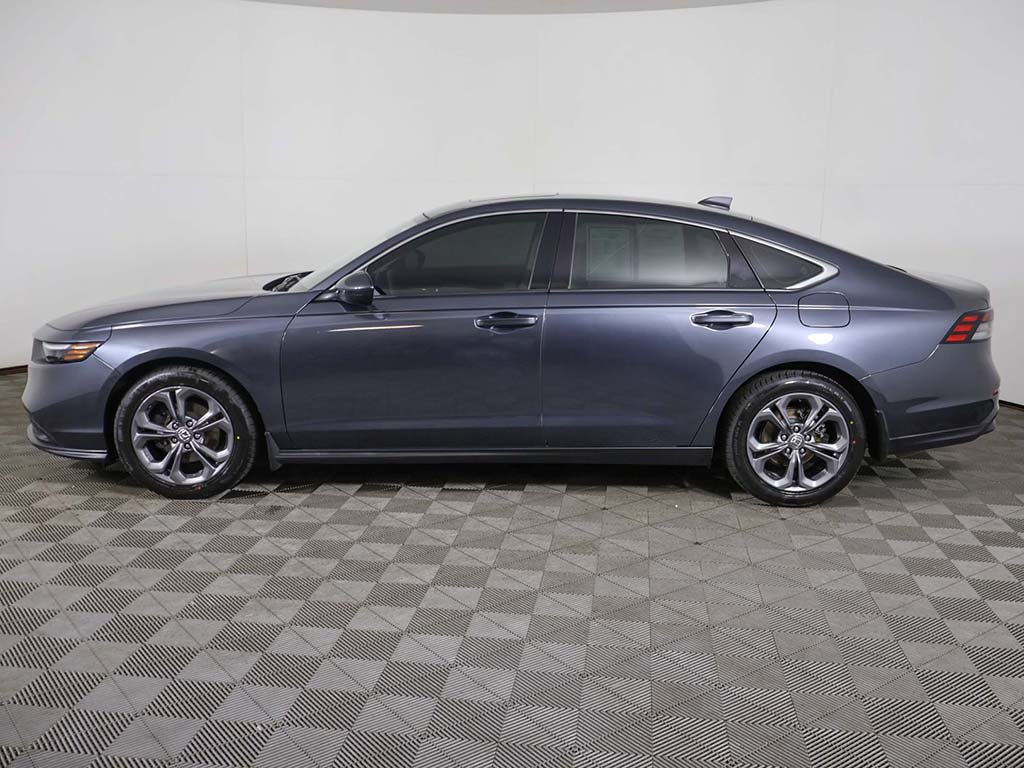 Used 2023 Honda Accord EX image 16