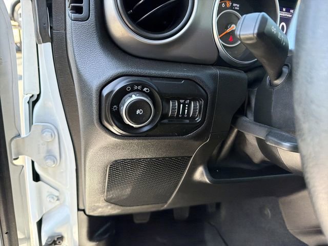 Used 2020 Jeep Wrangler Sport AWD/4WD image 13