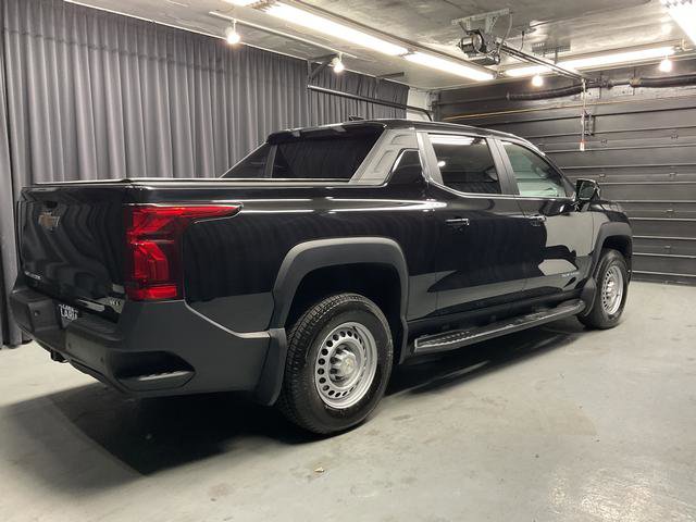 Used 2025 Chevrolet Silverado EV W/T AWD/4WD image 5