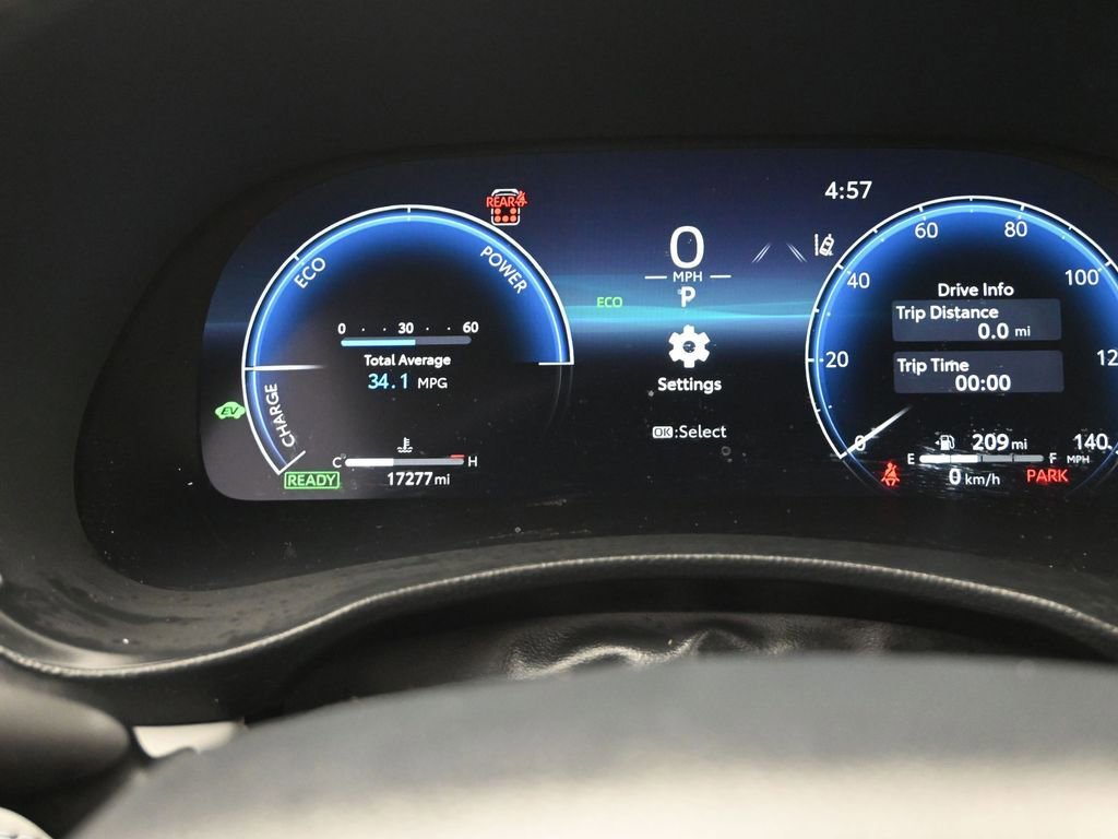 Used 2023 Toyota Highlander Limited image 19