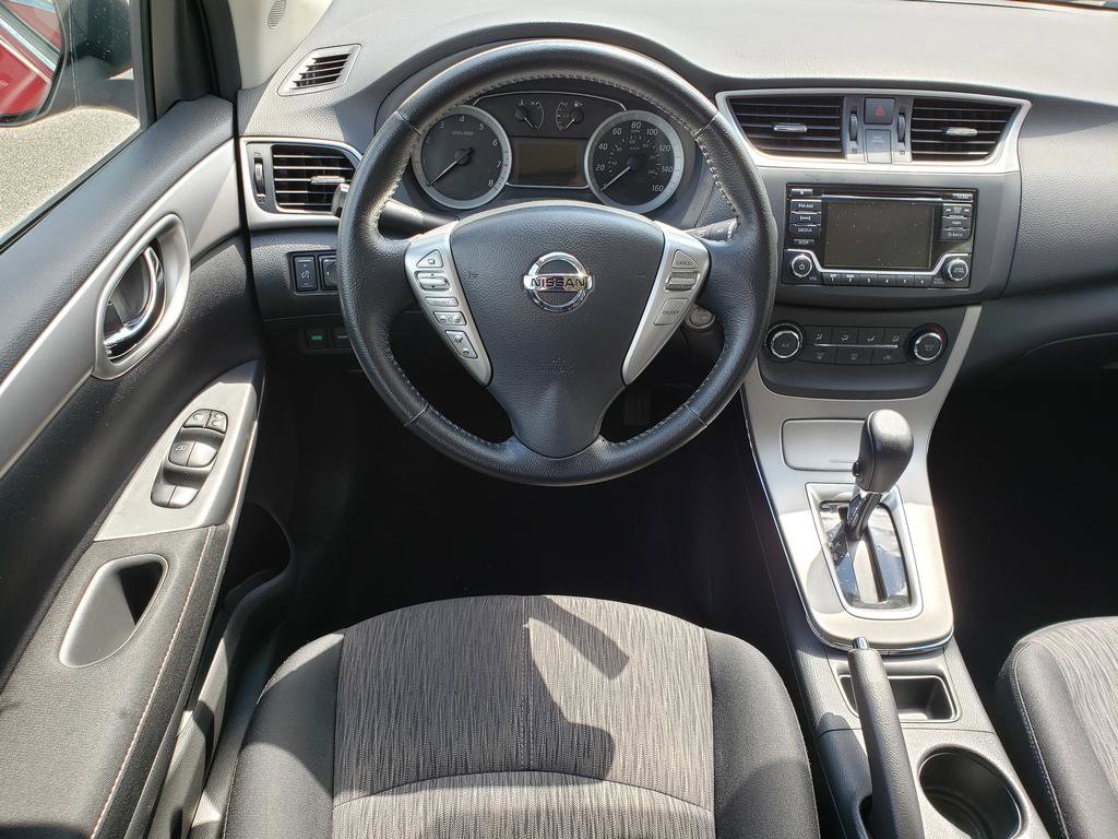 Used 2015 Nissan Sentra SV FWD image 13