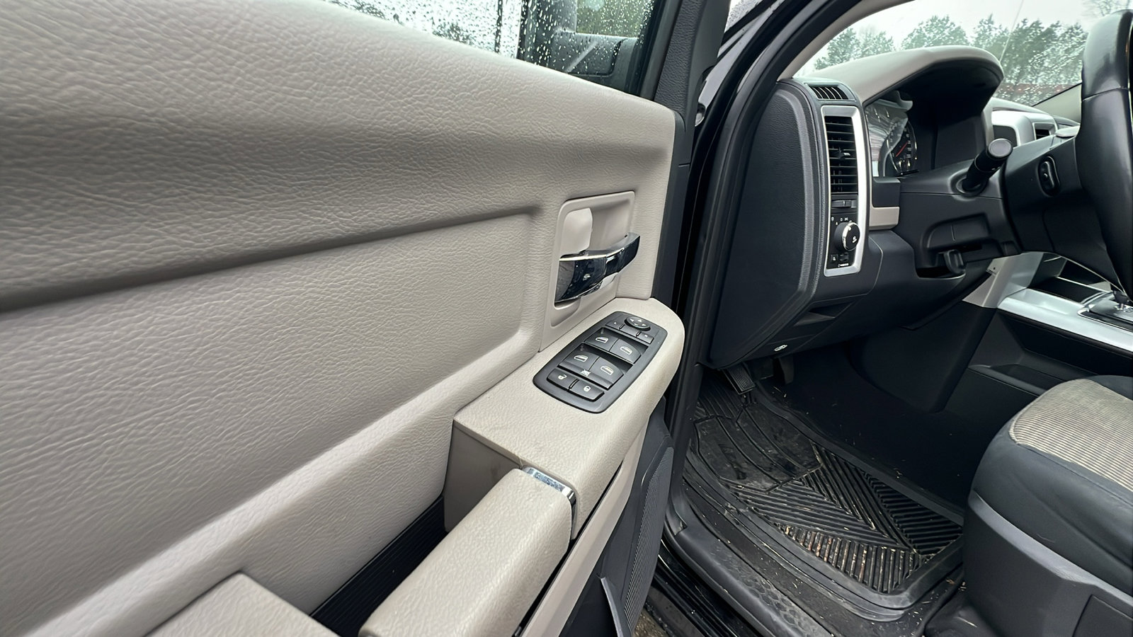 Used 2010 Dodge Ram 1500 Truck SLT w/ Big Horn Regional Pkg image 15