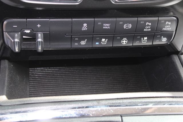 Used 2018 RAM 2500 Laramie w/ Sport Appearance Group AWD/4WD image 42