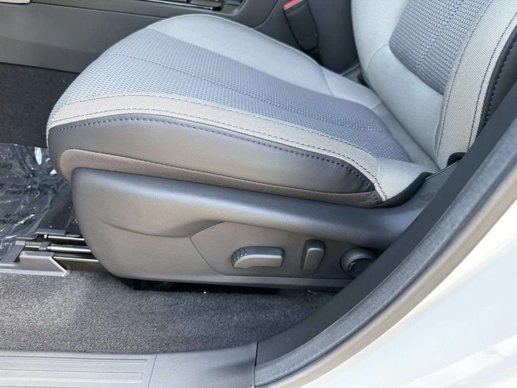 New 2026 Subaru Forester Premium AWD/4WD image 12