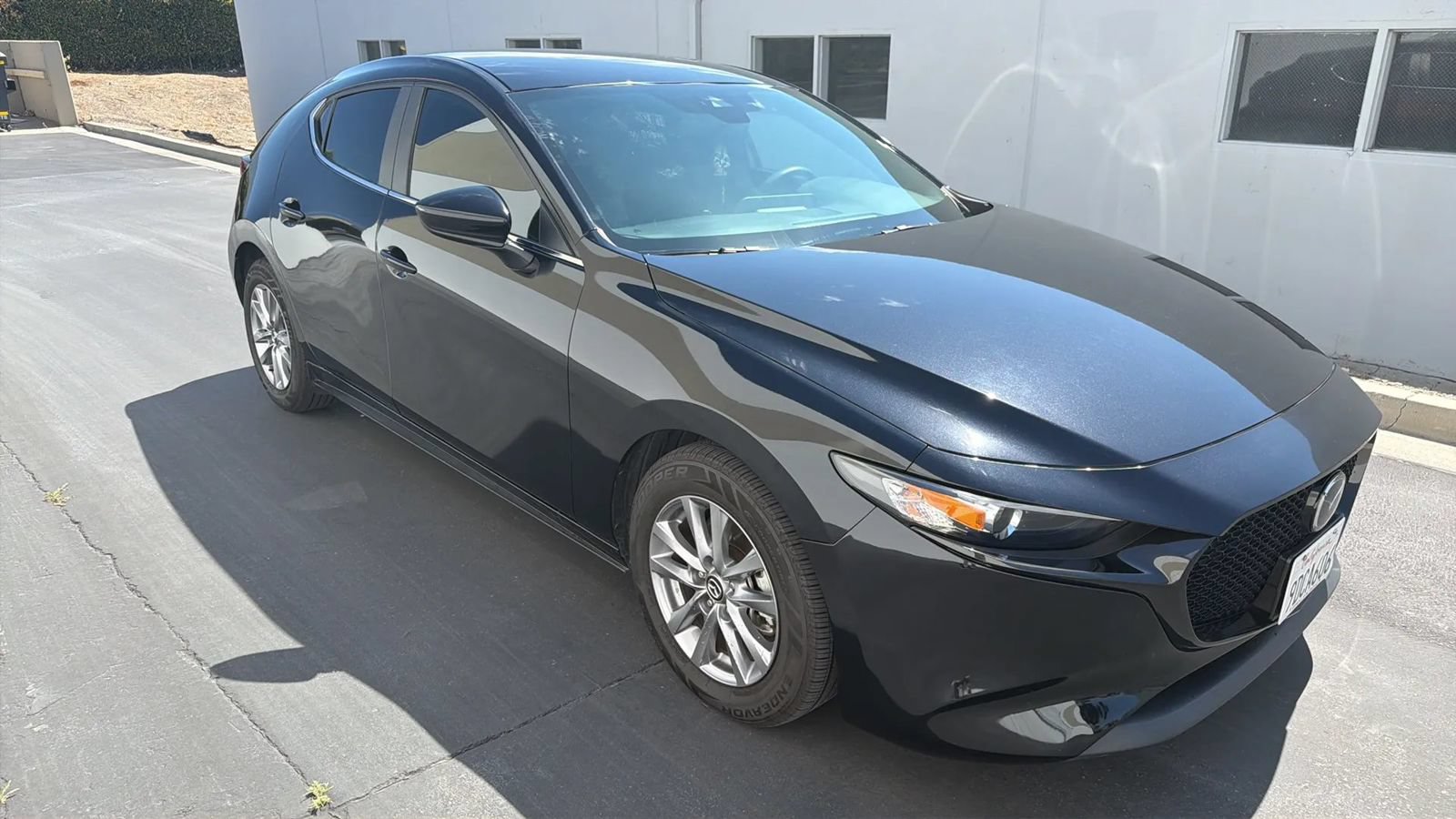 Used 2023 MAZDA MAZDA3 s FWD image 11