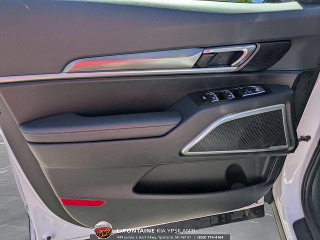 Certified 2023 Kia Telluride S w/ S Sunroof Package AWD/4WD image 15