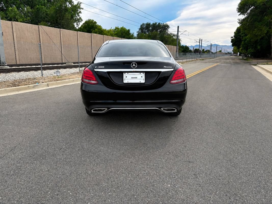 Used 2015 Mercedes-Benz C 300 4MATIC Sedan w/ Multimedia Package image 4