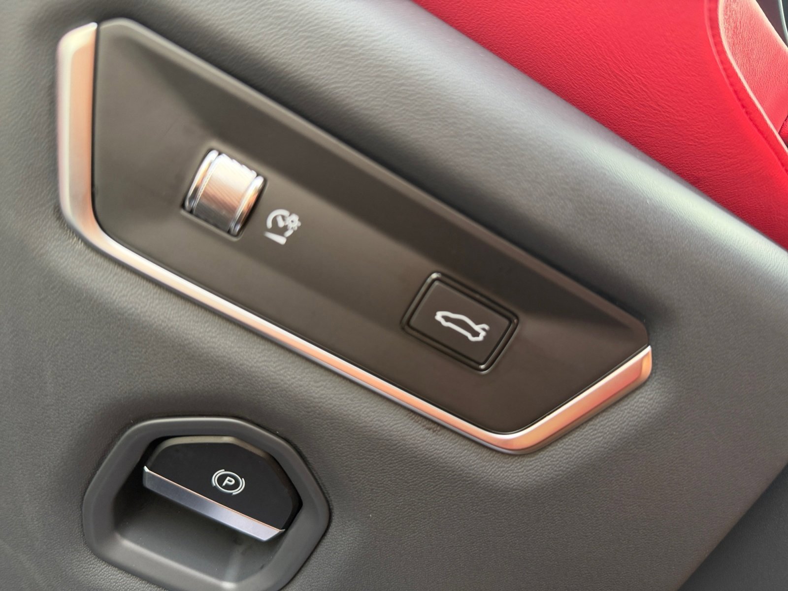 Used 2024 Lotus Emira First Edition image 21