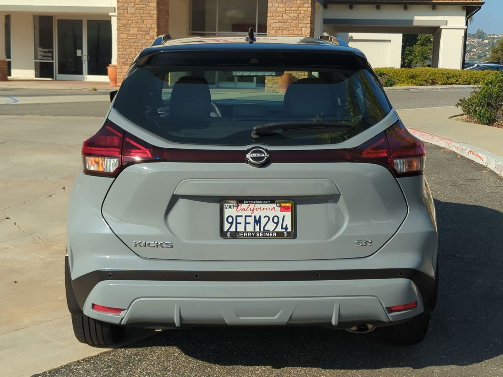 Used 2023 Nissan Kicks SR w/ SR Premium Package image 4