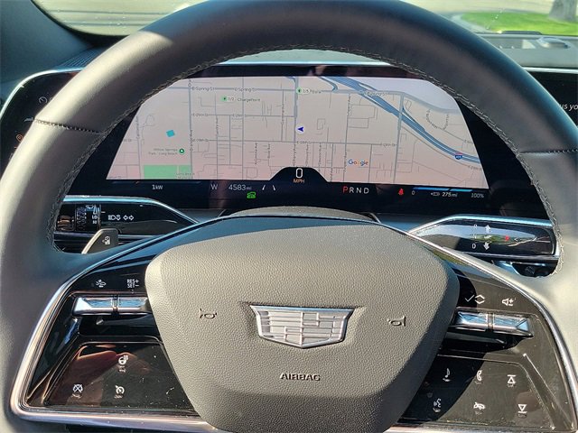 Used 2025 Cadillac Lyriq Luxury image 9