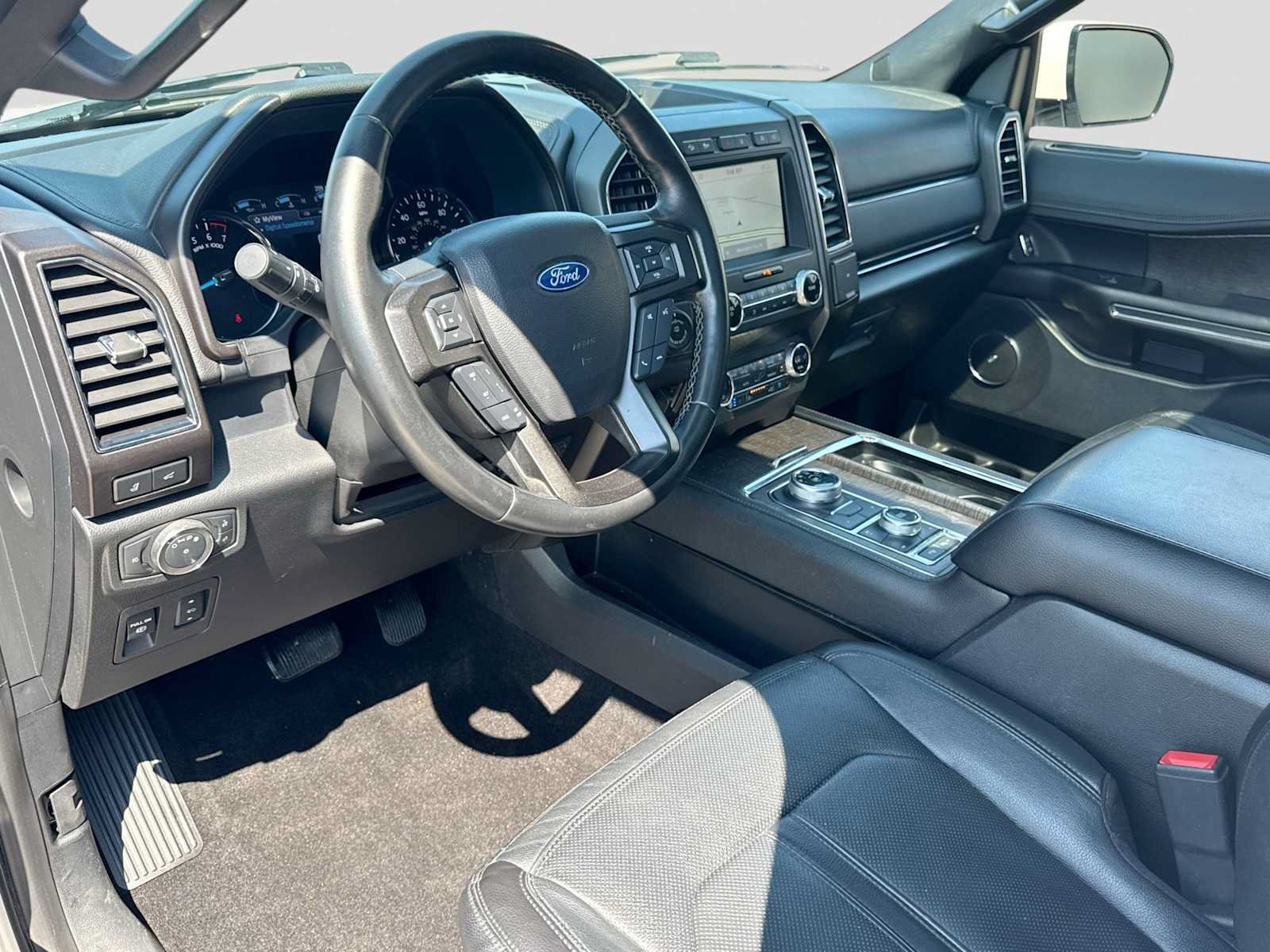Used 2020 Ford Expedition Limited w/ Special Edition Package AWD/4WD image 2
