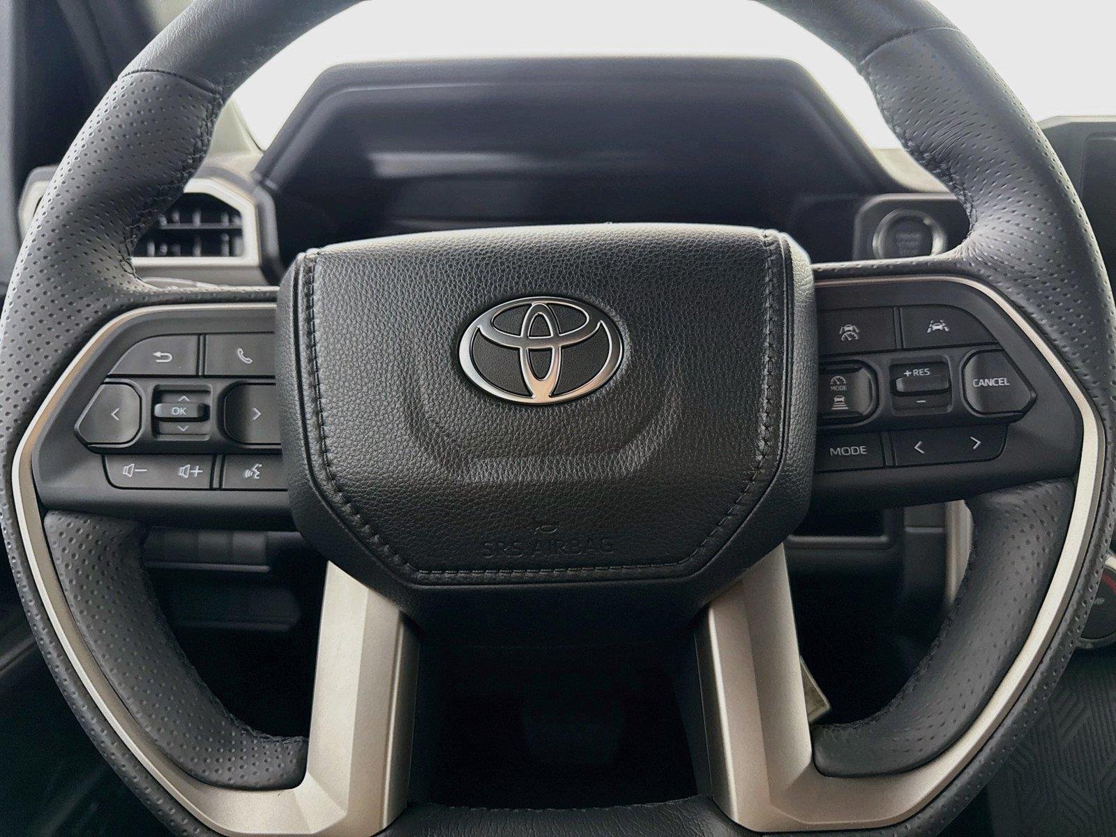 New 2026 Toyota 4Runner SR5 AWD/4WD image 16