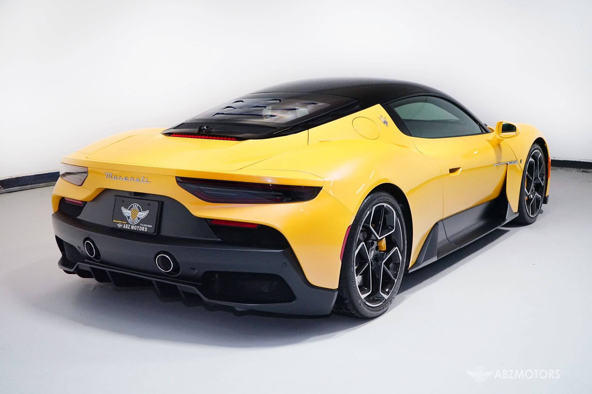 Used 2023 Maserati MC20 Coupe RWD image 6