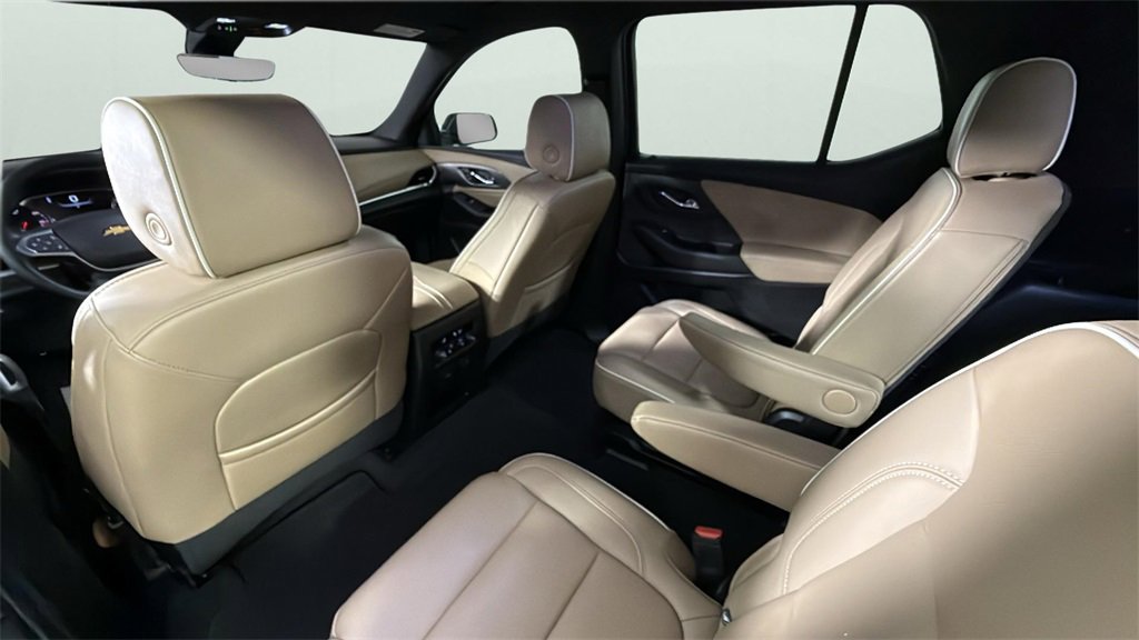 Used 2023 Chevrolet Traverse Premier image 27