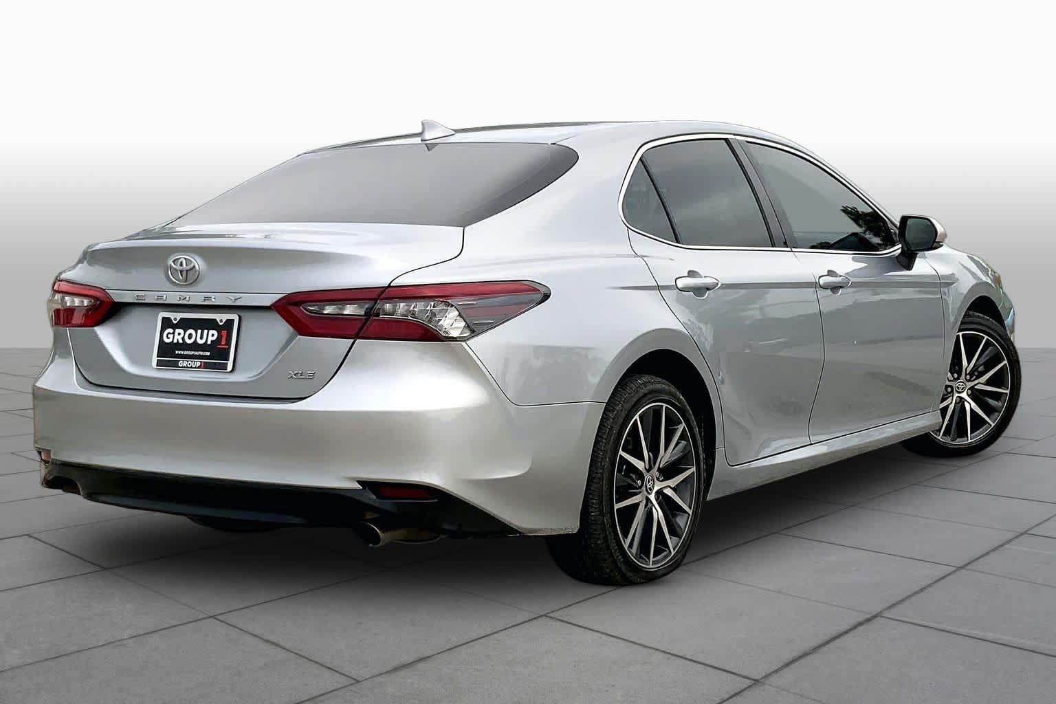 Used 2023 Toyota Camry XLE FWD image 13