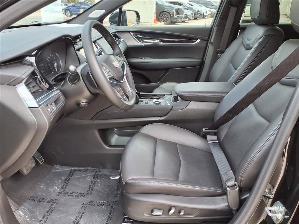 Certified 2025 Cadillac XT5 Premium Luxury AWD/4WD image 19