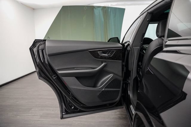 Used 2021 Audi Q8 Premium Plus w/ Premium Plus Package AWD/4WD image 22