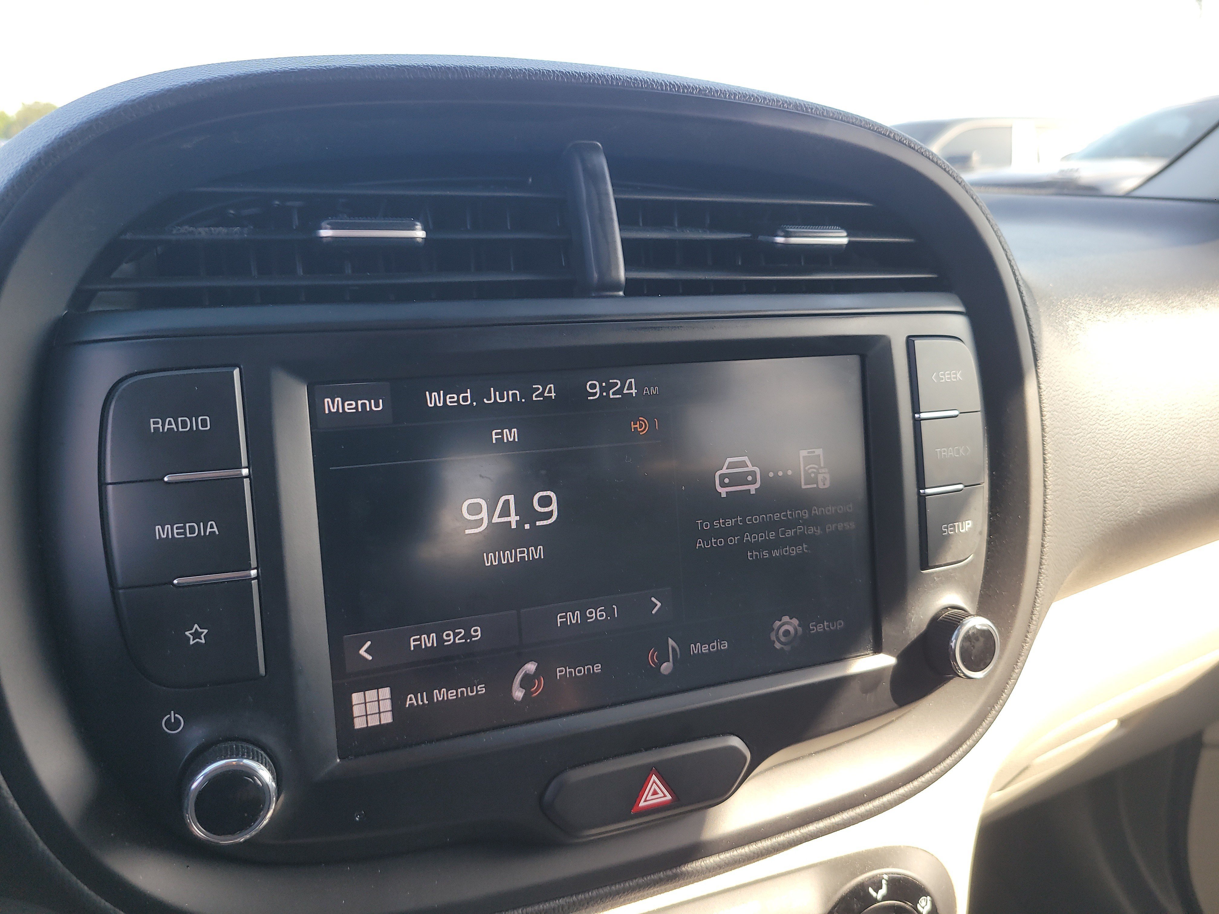 Used 2023 Kia Soul LX FWD image 20